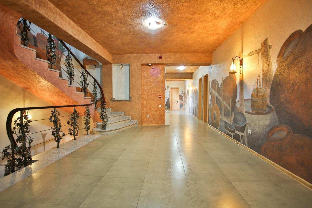 טביליסי Hotel Wine Palace מראה חיצוני תמונה
