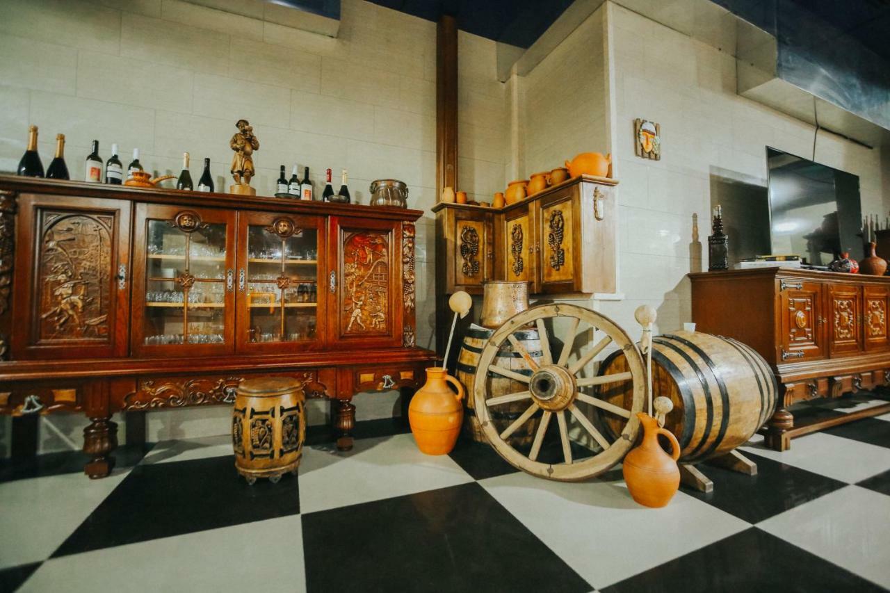 טביליסי Hotel Wine Palace מראה חיצוני תמונה
